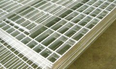 壓焊鋼格板的生產(chǎn)工藝